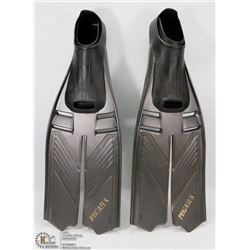 PEGASUS SNORKELING FLIPPERS SIZE SMALL
