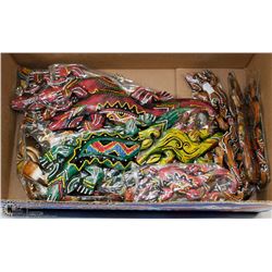 ASSORTMENT OF WOOD GECKOS