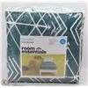 Image 1 : ROOM ESSENTIALS DORM BED COMFORTER SIZE TWIN XL