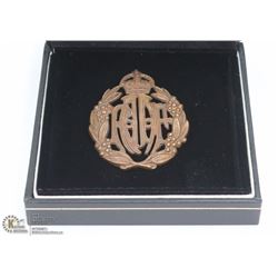 WWII ROYAL AIR FORCE CAP BADGE