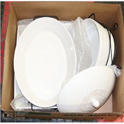 BOX W/CERTIFIED INTERNATIONAL PORCELAIN