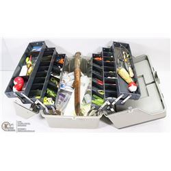 LARGE LID LOCKER TACKLE BOX & CONTENTS.
