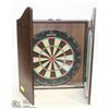 Image 1 : DART BOARD WITH CABINET