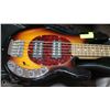 Image 2 : ERNIE BALL MUSIC MAN STING RAY 5 BASS GUITAR WITH