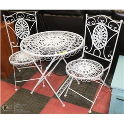 METAL WHITE PATIO SET INCL TABLE AND 2 FOLDING