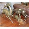 Image 1 : SET OF 3 BRONZE CONTEMPORARY DEER