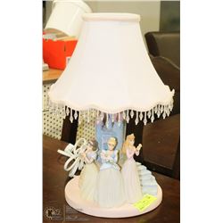 DISNEY PRINCESS TABLE LAMP - TWIRLING, DANCING