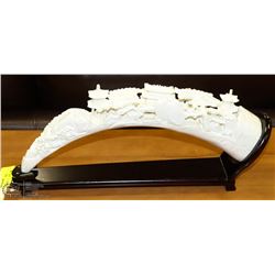 FAUX CARVED STYLE BULL HORN WITH STAND