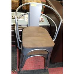 PAIR OF WOOD AND METAL SIDECHAIRS.