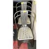 Image 1 : GROUP OF 4 METAL STACKABLE SIDECHAIRS