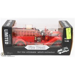 1:30 TINE METAL DIE CAST FIRE TRUCK