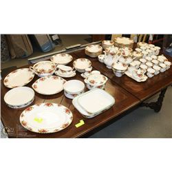 115PC ROYAL ALBERT OLD COUNTRY ROSES DISH SET