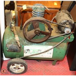 CAMPBELL HAUSFELD AIR COMPRESSOR APPROX 10 GALLON