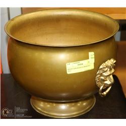 BRASS LION HEAD FLOWER POT 9X11