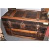 Image 1 : ANTIQUE TRUNK.