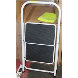 FOLDING 2 STEP LADDER