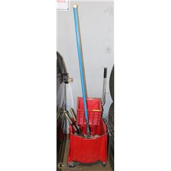 RED INLAND MOP BUCKET WITH WRINGER