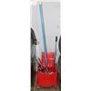 Image 1 : RED INLAND MOP BUCKET WITH WRINGER