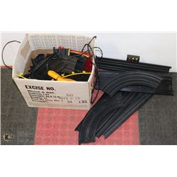 ORIGINAL RACETRACK WITH CONTROLLER AND MORE