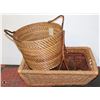 Image 1 : GROUP OF WICKER BASKETS