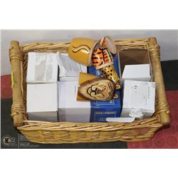 WICKER BASKET WITH 8 ASSORTED NESTING WOODLAND