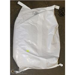 LARGE BAG OF FLOOR ABSORBANT