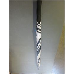 New 30 inch Golf Umbrella black + white