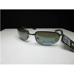 New Foster Grant Valve Sunglasses driving glass lenses