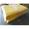Image 1 : 12 New Bubble Mailers 12 x 9"