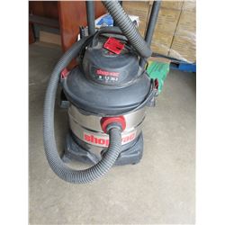 Almost New Shop Vac  8 Gal / 30.3 litres Stainless Wet/Dry VAC