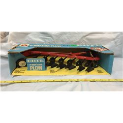 ERTL INTERNATIONAL 7 BOTTOM PLOW, NEVER OPENED