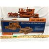 Image 1 : 1ST GEAR A/C HD-21 CRAWLER W/OFFSET DISC HARROW, 1/25 SCALE, AS NEW