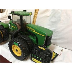 ERTL JD 9620 R/C TRACTOR, 24", AS NEW