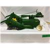 Image 1 : PRECISION CLASSICS JD 4020 TRACTOR W/237 CORN PICKER, 1/16 SCALE DIECAST