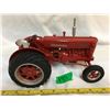 Image 2 : TEESWATER, INTERNATIONAL W-400 TOY TRACTOR
