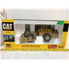 Image 1 : NORSCOT CAT 854G WHEEL DOZER, 1/50 SCALE DIECAST