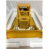 Image 2 : FIRST GEAR INTERNATIONAL TD-25 DOZER, 1/25 SCALE DIECAST