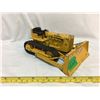 Image 2 : ERTL CAT DOZER, EARLY PIECE W/BAR GRILL