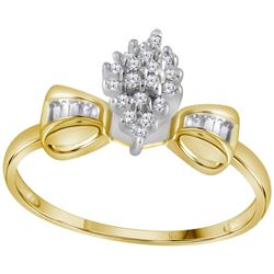 0.10 CTW Prong-set Diamond Oval Cluster Ring 10KT Yellow Gold - REF-10K5W