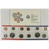 Image 2 : 1992 US MINT SET (UNC) P/D (WITH ENVELOPE)