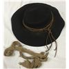 Image 1 : The Patriot (2000) - Hat and Scarf