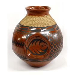 Mata Ortiz Textured Jar by Jose Gonzalez