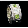 Image 4 : Crayola 0.90 ctw Peridot and White Sapphire Ring - .925 Silver