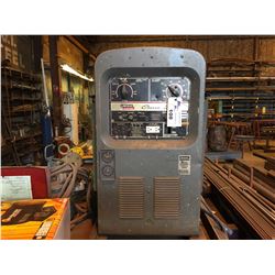 LINCOLN CLASS II ARC WELDER/GENERATOR