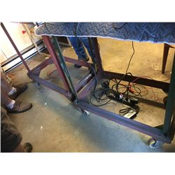 2 METAL ROLLING CARTS, SMALL METAL STEP LADDER, METAL TABLE