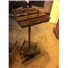Image 3 : 2 METAL ROLLING CARTS, SMALL METAL STEP LADDER, METAL TABLE