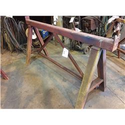 HEAVY DUTY METAL SAW HORSE