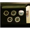 Image 1 : 1172 _ 2002 Colorized Statehood Five-Piece Quarter Set in a fancy holder and special box. Each coin 