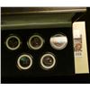Image 1 : 1173 _ 2003 Colorized Statehood Five-Piece Quarter Set in a fancy holder and special box. Each coin 