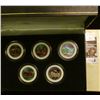 Image 1 : 1176 _ 2006 Colorized Statehood Five-Piece Quarter Set in a fancy holder and special box. Each coin 
